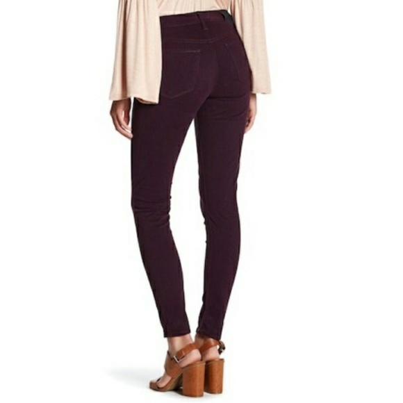 Lucky Brand Denim - Lucky Brand Purple Velvety Skinny Jeans Lucky Brand Denim - Lucky Brand Purple Velvety Skinny Jeans